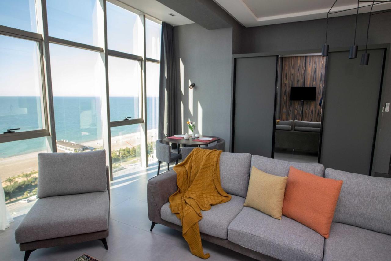באטומי Gumbati Apart Hotel מראה חיצוני תמונה